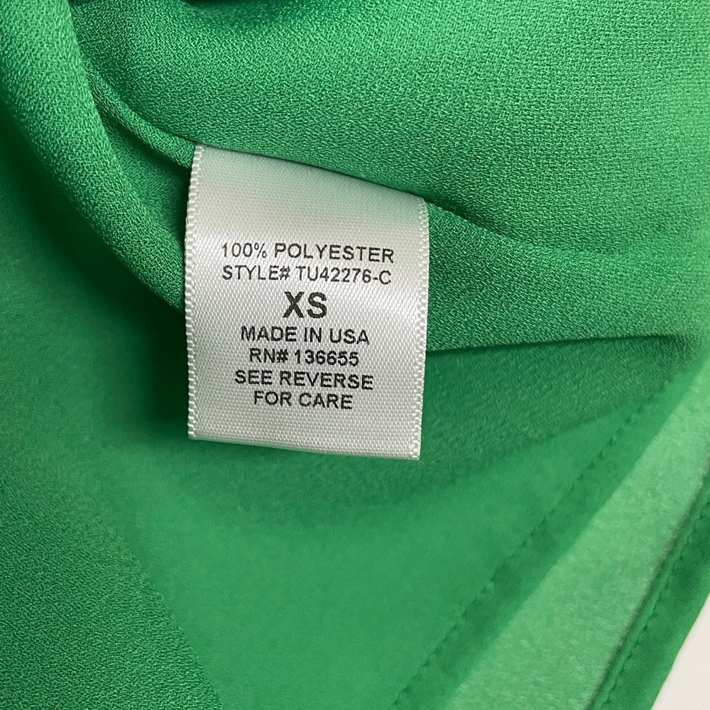West K: XS Green Sleeveless Keyhole Twist Front - Picture 8 of 9